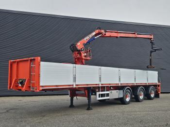 Pacton 2 X STEERING AXLE / LIFT AXLE / HIAB ROLLER CRANE